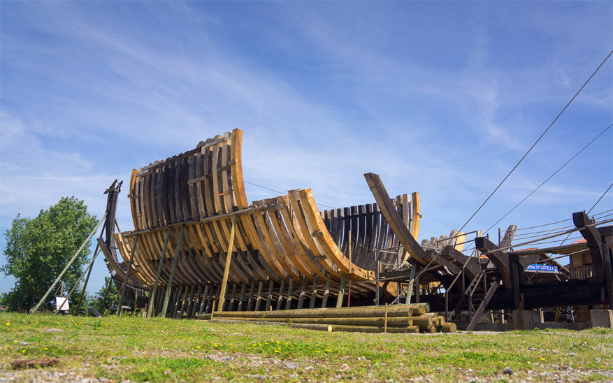De funderingen van het 17de-eeuws zeilschip. © Port Vauban Gravelines