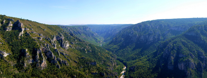 De Tarn vormt de rode draad doorheen de natuurgebieden van Lozère en Aveyron. © Lars Odemark via Flickr Creative Commons