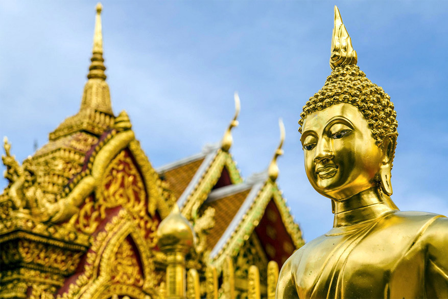 Neem sereen afstand van het Boeddhabeeld en stel je niet hoger op ten opzichte van godsbeelden