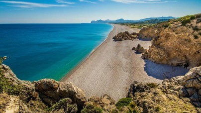 23 onontdekte stranden aan de Middellandse Zee