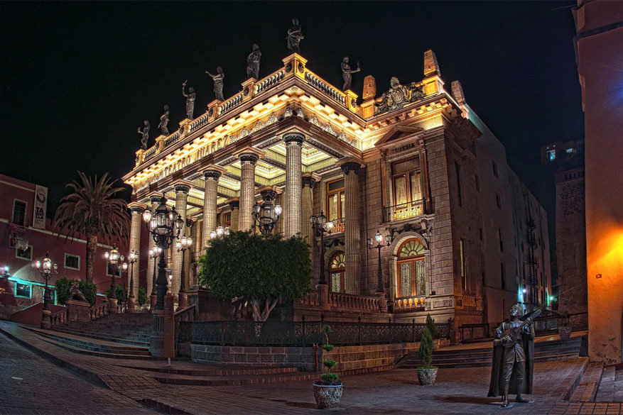 Theaters zijn erg populair in Guanajuato. © Photografika Branding Visual