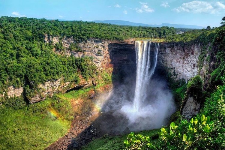 11. Kaieteur watervallen in Guyana © Tim Snell