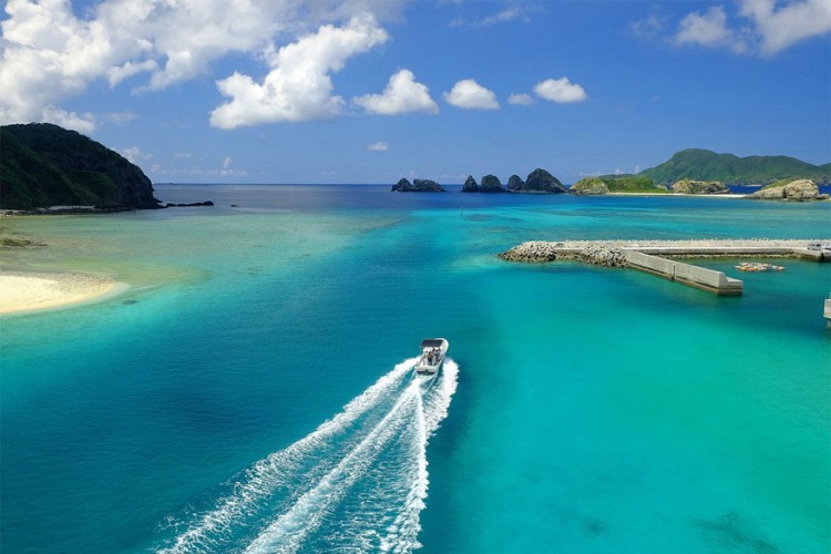23. Kerama Islands in Okinawa, Japan © Arayachi