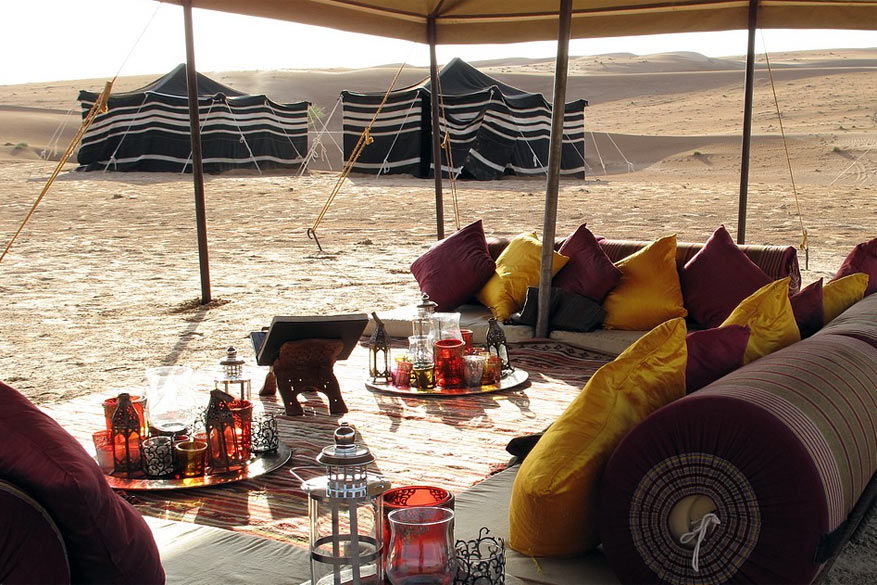 Hud Hud Travels laat je proeven van luxe in de woestijn van Oman
