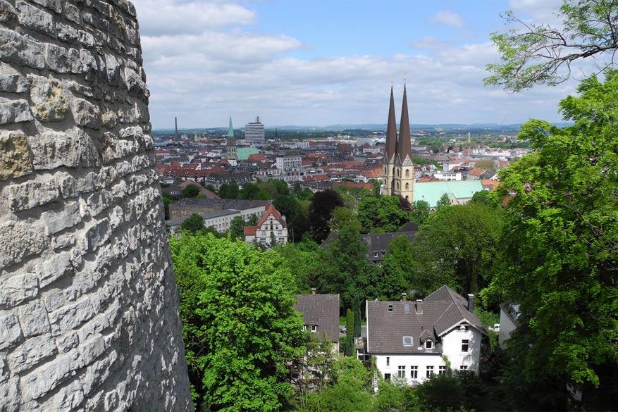 Het uitzicht op de stad vanop de Sparrenburg. © Shepard4711 via Flickr Creative Commons