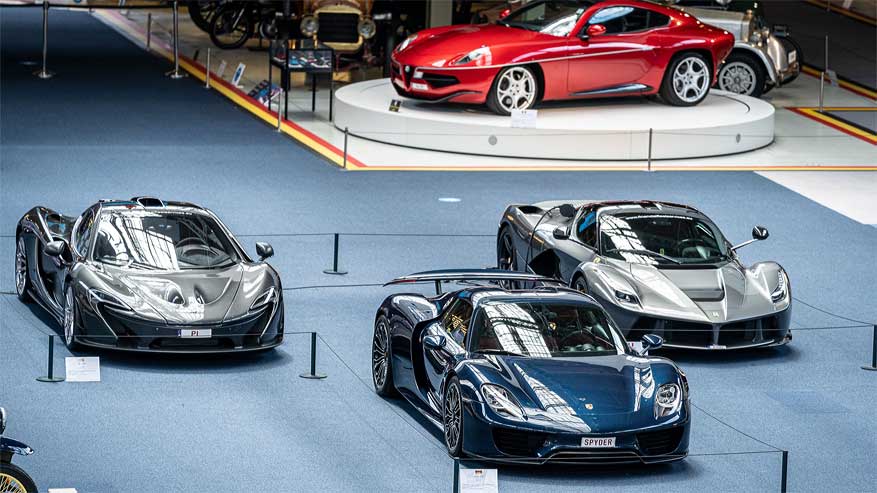 supercars in autoworld